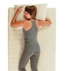 Obasan - sleeping position and back pain