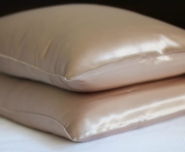 Mari-ann-charmeuse-silk-pillowcase-pp