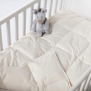 Fiona Organic Extra Lightweight Ogallala® Crib Comforter