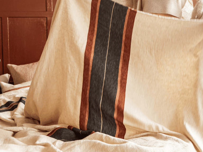 Libeco Lys Linen Coverlet image