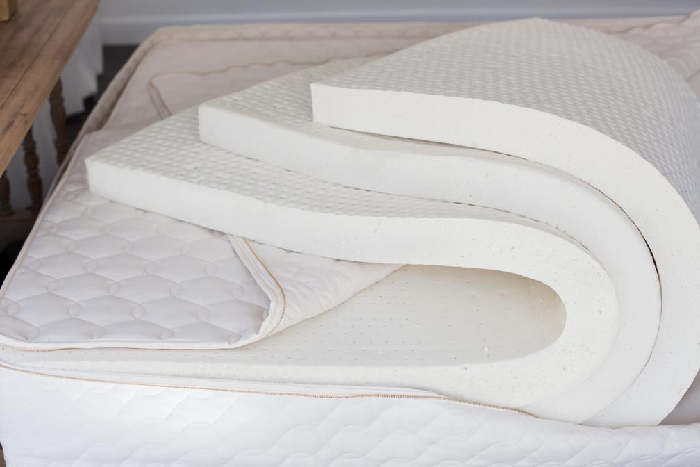 do natural latex mattresses smell