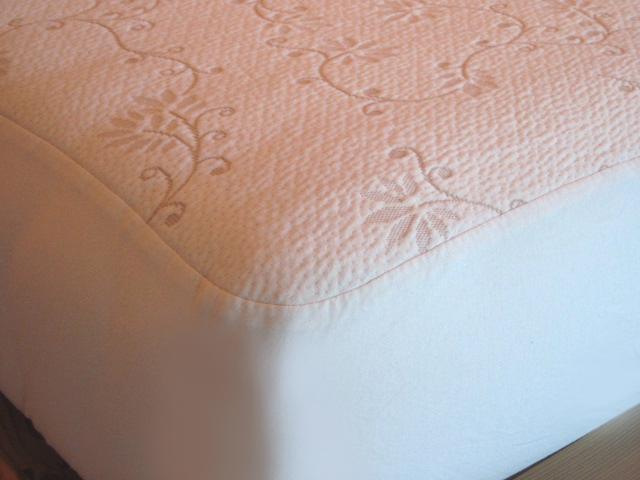 pebble pique organic cotton stretch knit mattress protector